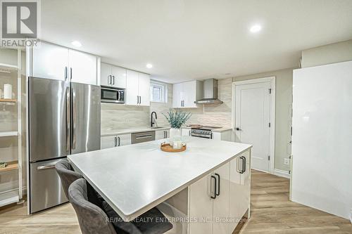 2344 Kenbarb Road, Mississauga, ON - Indoor Photo Showing Kitchen