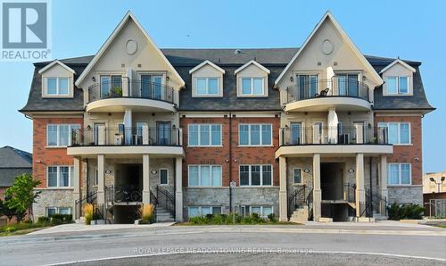 1704 - 2420 BARONWOOD DRIVE  Oakville, ON L6M 0J7