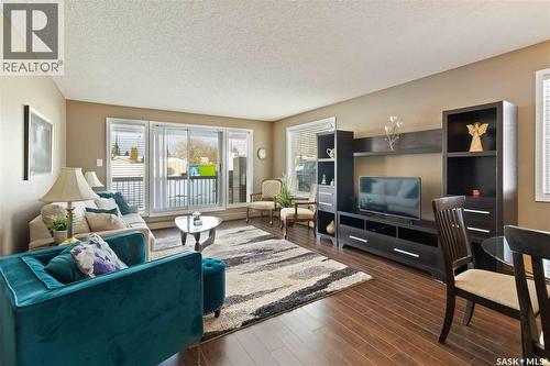 112 706 Confederation Drive, Saskatoon, SK - Indoor Photo Showing Living Room