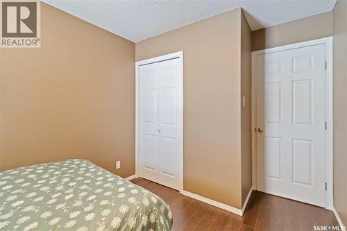 112 706 Confederation Drive, Saskatoon, SK - Indoor Photo Showing Bedroom