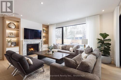 540 Patricia Drive, Oakville (Wo West), ON - Indoor Photo Showing Living Room With Fireplace