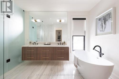 540 Patricia Drive, Oakville (Wo West), ON - Indoor Photo Showing Bathroom