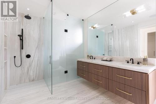 540 Patricia Drive, Oakville (Wo West), ON - Indoor Photo Showing Bathroom