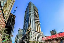 4902 - 115 BLUE JAYS WAY  Toronto, ON M5V 0N4