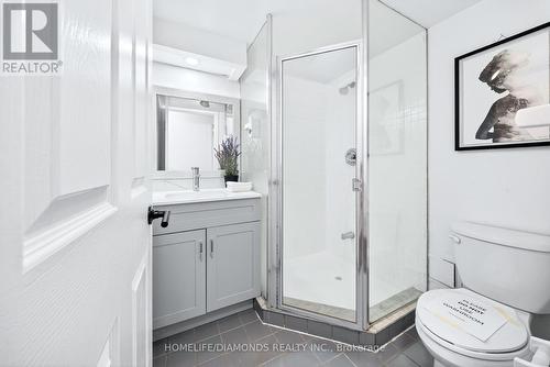 2002 - 5 Concorde Place, Toronto, ON - Indoor Photo Showing Bathroom