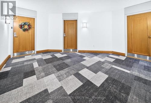 2002 - 5 Concorde Place, Toronto, ON - Indoor Photo Showing Other Room