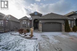 1445 CYPRESS  Windsor, ON N8P 1Y4