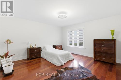 1357 Alexandra Avenue, Mississauga, ON - Indoor Photo Showing Bedroom
