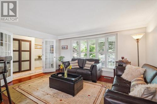 510 Fenwick Place, Burlington, ON - Indoor Photo Showing Living Room