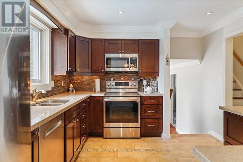 510 Fenwick Place, Burlington, ON - Indoor Photo Showing Kitchen With Double Sink