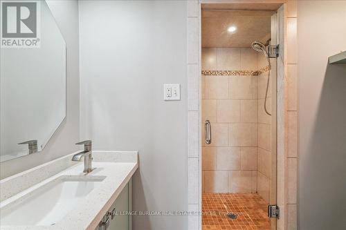 510 Fenwick Place, Burlington, ON - Indoor Photo Showing Bathroom