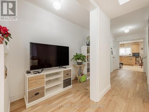 3040 Bentley Drive, Mississauga, ON - Indoor