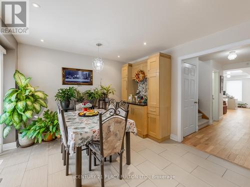 3040 Bentley Drive, Mississauga, ON - Indoor Photo Showing Dining Room