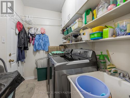 3040 Bentley Drive, Mississauga, ON - Indoor Photo Showing Laundry Room