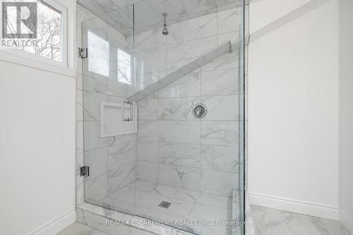 15 Dalhousie Avenue, Hamilton, ON - Indoor Photo Showing Bathroom
