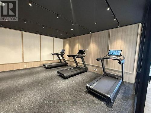 406 - 3071 Trafalgar Road, Oakville, ON - Indoor Photo Showing Gym Room
