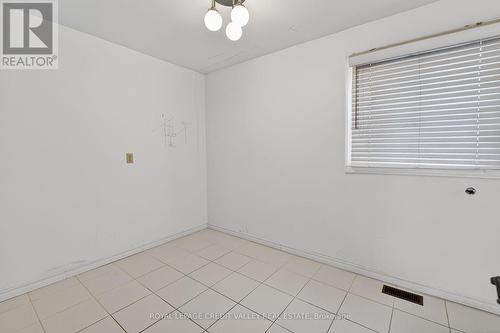 1929 Fieldgate Drive, Burlington, ON - Indoor Photo Showing Other Room