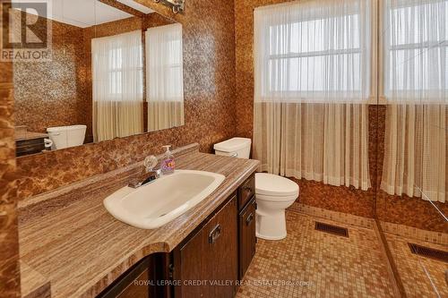 1929 Fieldgate Drive, Burlington, ON - Indoor Photo Showing Bathroom