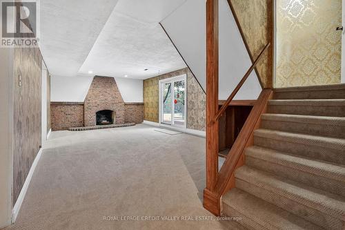 1929 Fieldgate Drive, Burlington, ON - Indoor Photo Showing Other Room