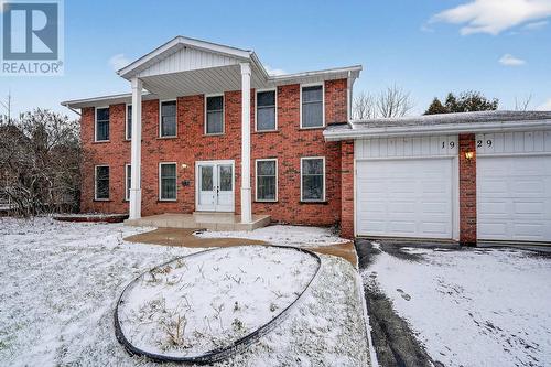 1929 Fieldgate Drive, Burlington, ON - Outdoor