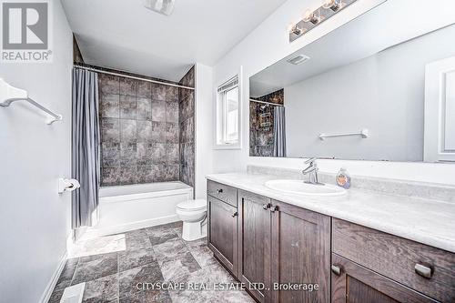 6 Castlebay Street, Kitchener, ON - Indoor Photo Showing Bathroom