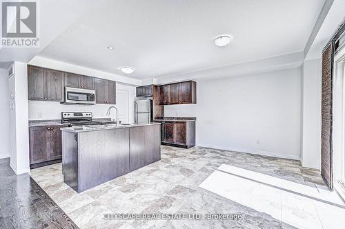 6 Castlebay Street, Kitchener, ON - Indoor Photo Showing Kitchen