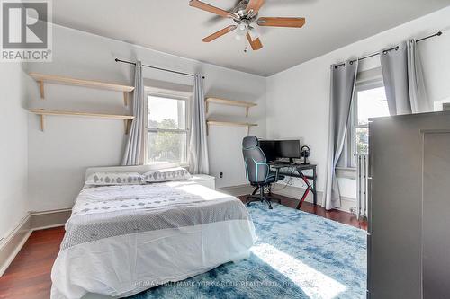207 Waterloo Street N, Cambridge, ON - Indoor Photo Showing Bedroom