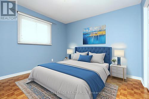 1086 Hedge Drive, Mississauga, ON - Indoor Photo Showing Bedroom