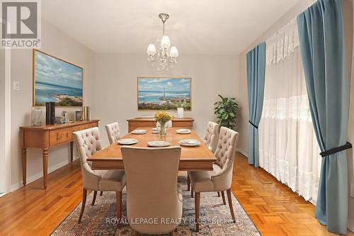 1086 Hedge Drive, Mississauga, ON - Indoor Photo Showing Dining Room