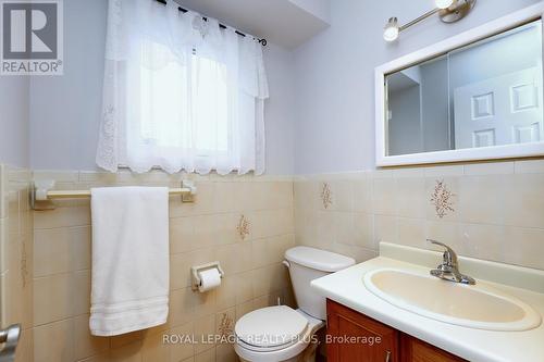 1086 Hedge Drive, Mississauga, ON - Indoor Photo Showing Bathroom