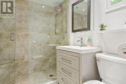 68 Glenmanor Drive N, Oakville (Co Central), ON - Indoor Photo Showing Bathroom