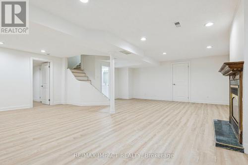 1871 Brookshire Square, Pickering (Liverpool), ON - Indoor