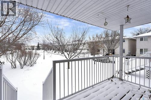 812 15Th Avenue, Regina, SK - Outdoor With Deck Patio Veranda