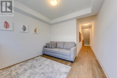 3219 Crystal Drive, Oakville, ON - Indoor