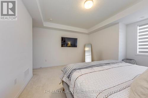 3219 Crystal Drive, Oakville, ON - Indoor Photo Showing Bedroom