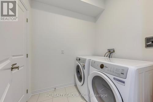 3219 Crystal Drive, Oakville, ON - Indoor Photo Showing Laundry Room