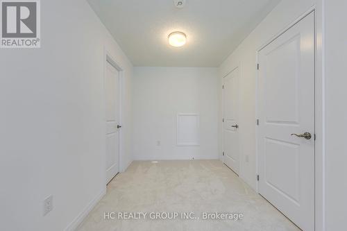 3219 Crystal Drive, Oakville, ON - Indoor Photo Showing Other Room