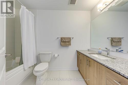 3219 Crystal Drive, Oakville, ON - Indoor Photo Showing Bathroom