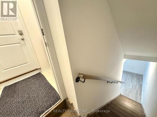 3219 Crystal Drive, Oakville, ON - Indoor Photo Showing Other Room