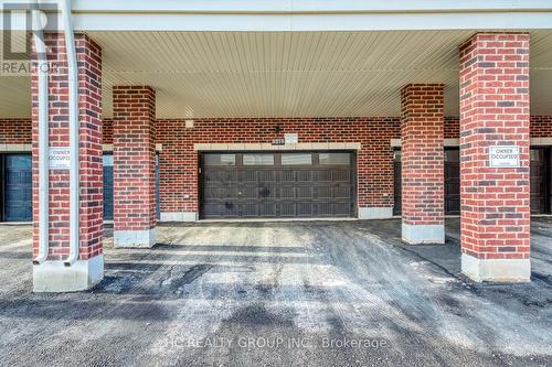 3219 Crystal Drive, Oakville, ON - Outdoor