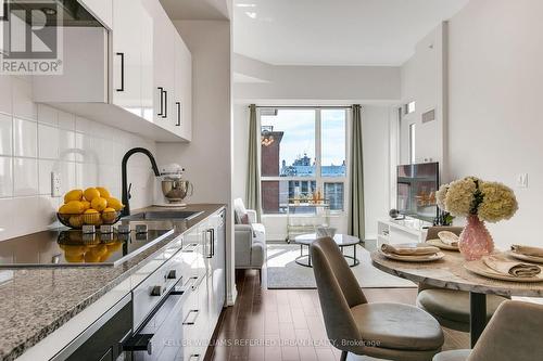 725 - 23 Glebe Road W, Toronto, ON - Indoor