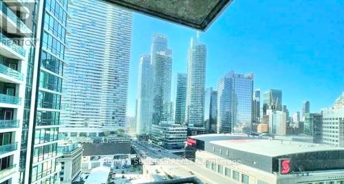 1611 - 18 Harbour Street, Toronto, ON - Outdoor