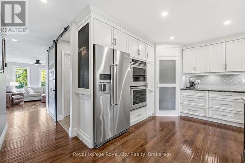 55 Bridle Path, Puslinch, ON - Indoor Photo Showing Kitchen