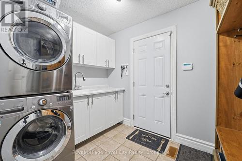 55 Bridle Path, Puslinch, ON - Indoor Photo Showing Laundry Room