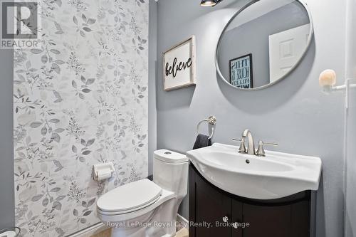 55 Bridle Path, Puslinch, ON - Indoor Photo Showing Bathroom