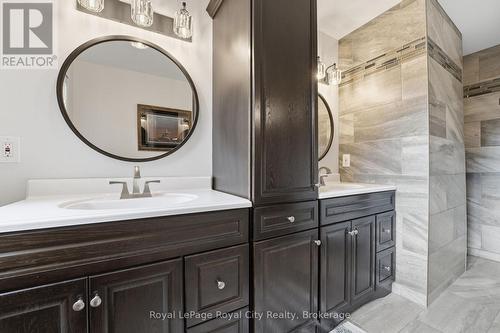 55 Bridle Path, Puslinch, ON - Indoor Photo Showing Bathroom