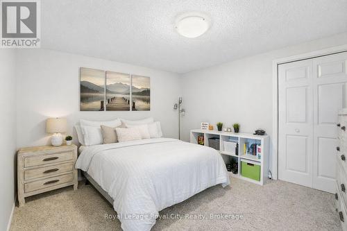 55 Bridle Path, Puslinch, ON - Indoor Photo Showing Bedroom