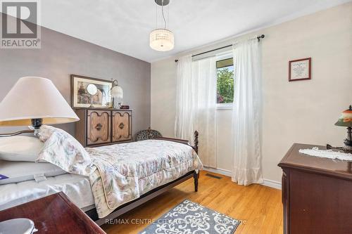 482 Castlegrove Boulevard, London North (North K), ON - Indoor Photo Showing Bedroom