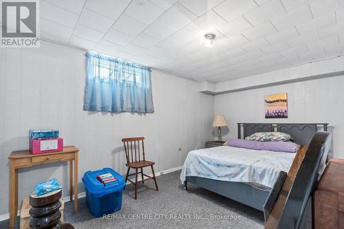482 Castlegrove Boulevard, London North (North K), ON - Indoor Photo Showing Bedroom