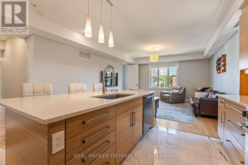 69 Donald Street, Ottawa, ON - Indoor Photo Showing Kitchen